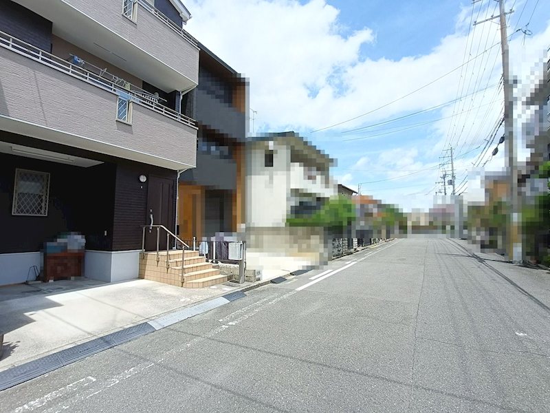 高槻市宮田町3丁目　中古一戸建 駐車も楽々です