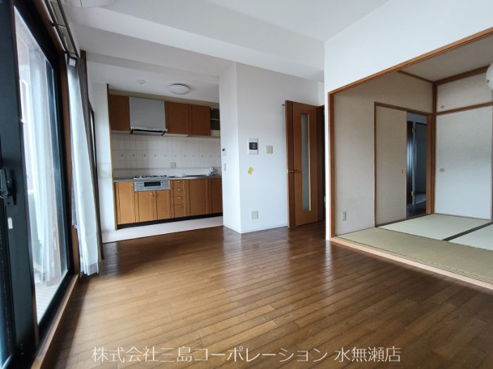 ライオンズマンション水無瀬第3 内観写真（リビング）