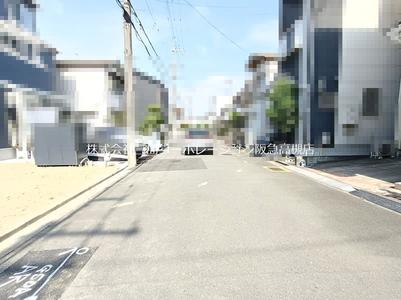 高槻市唐崎西2丁目　建築条件付売土地 現地写真（前面道路含む現地写真）