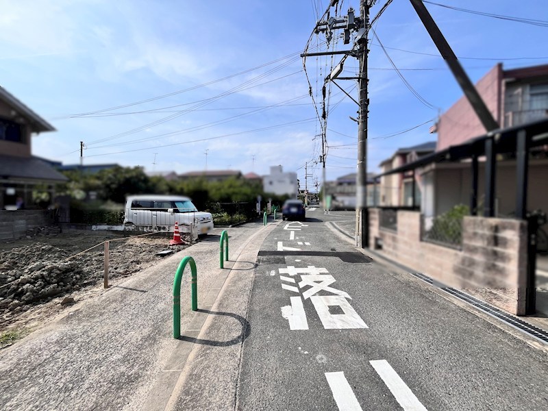 茨木市玉瀬町 売土地 現地写真（前面道路含む現地写真）