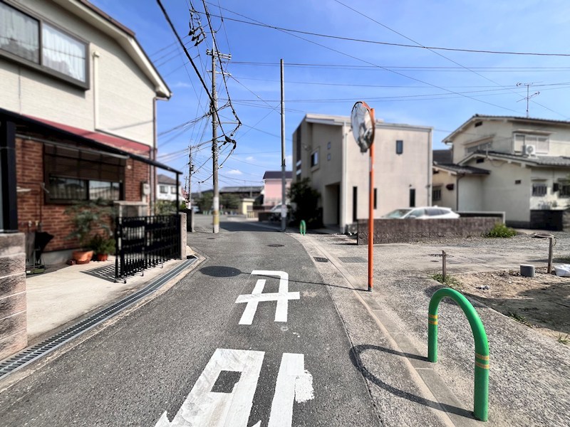 茨木市玉瀬町 売土地 現地写真（前面道路含む現地写真）