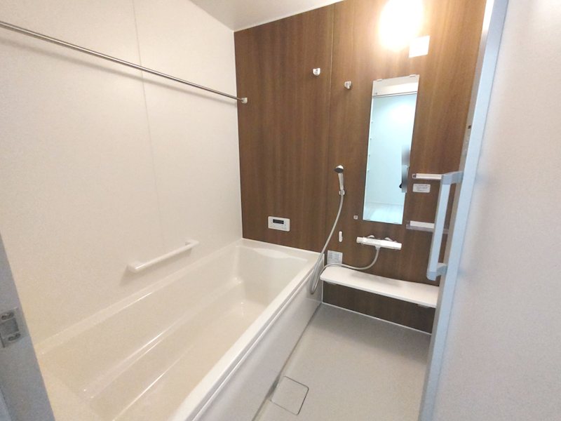 渚元町限定1邸新築分譲住宅 暖房換気乾燥機付1616サイズのユニットバス　一日の疲れをゆったりと癒やしてください