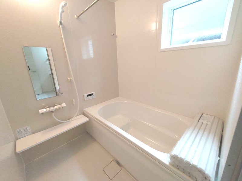 東香里元町LiveleGardenS全2棟新築分譲住宅地内2号棟 暖房換気乾燥機付1616サイズのユニットバス　一日の疲れをゆったりと癒やしてください