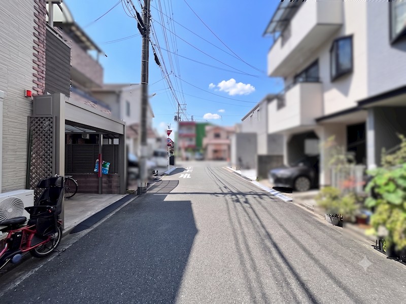 茨木市沢良宜東町 中古一戸建 現地写真（前面道路含む現地写真）