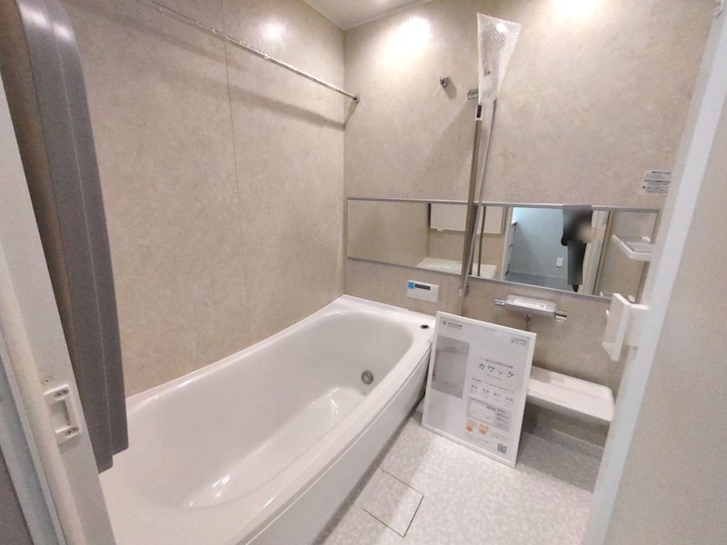 宮之阪3丁目2区画新築分譲住宅2号棟 暖房換気乾燥機付1616サイズのユニットバス。一日の疲れをゆったりと癒やしてください