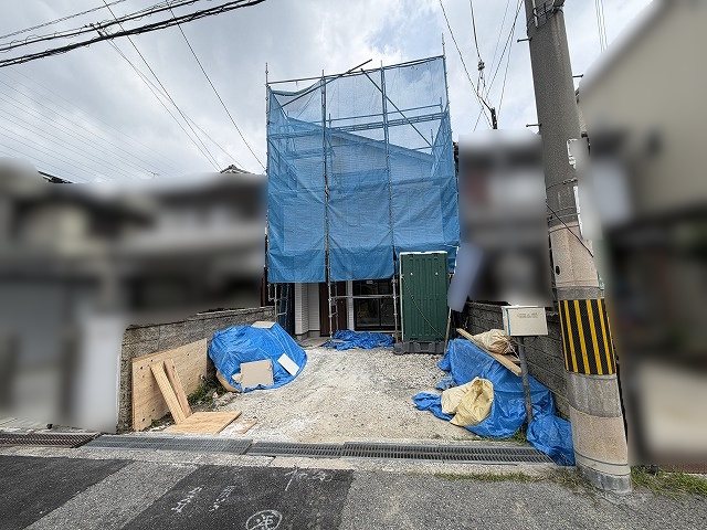 高槻市柱本6丁目　新築一戸建 現地・建築中