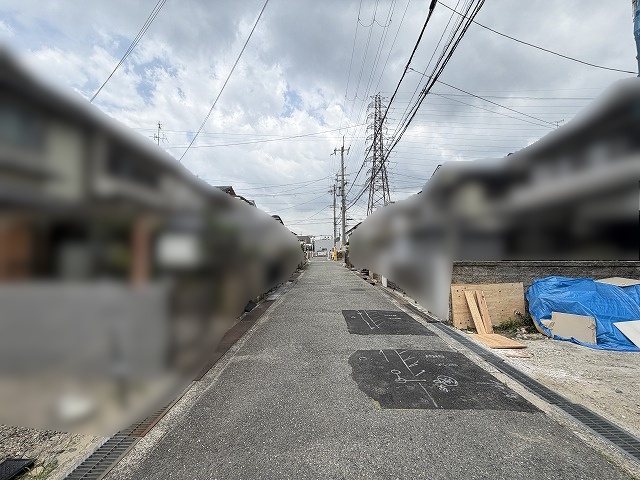 高槻市柱本6丁目　新築一戸建 前面道路含む
