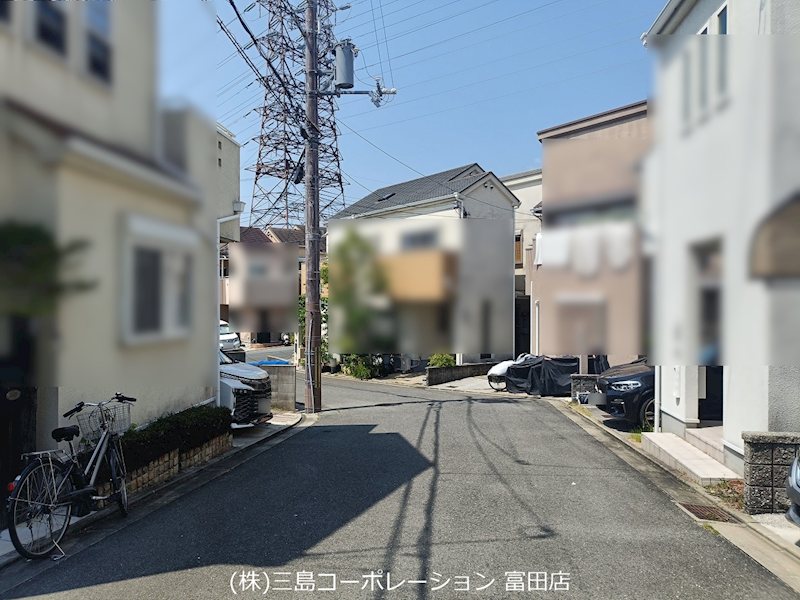 高槻市塚原２丁目　中古一戸建 前面道路