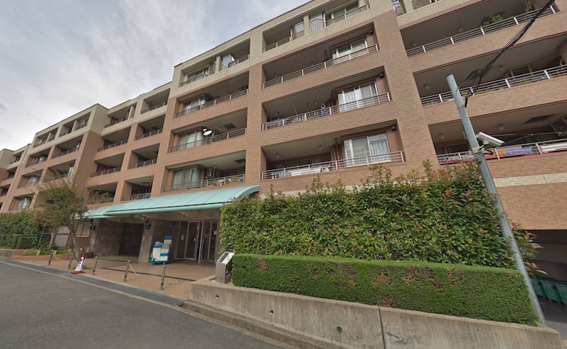 サンメゾン枚方朝日丘かえで館 京阪特急停車の枚方市駅まで徒歩10分　南北2面バルコニー