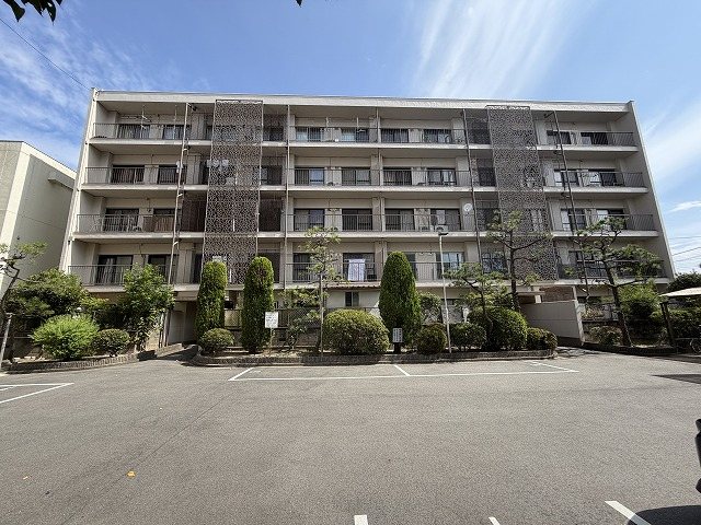 摂津マンションB棟  お問い合わせお待ちしております。