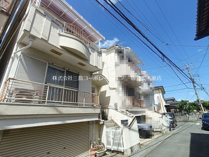 茨木市十日市町　中古テラスハウス 現地写真（前面道路含む現地写真）