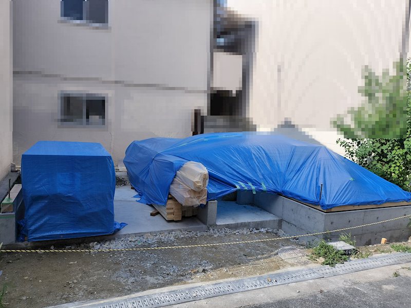 大阪府茨木市五十鈴町 現地写真（前面道路含む現地写真）