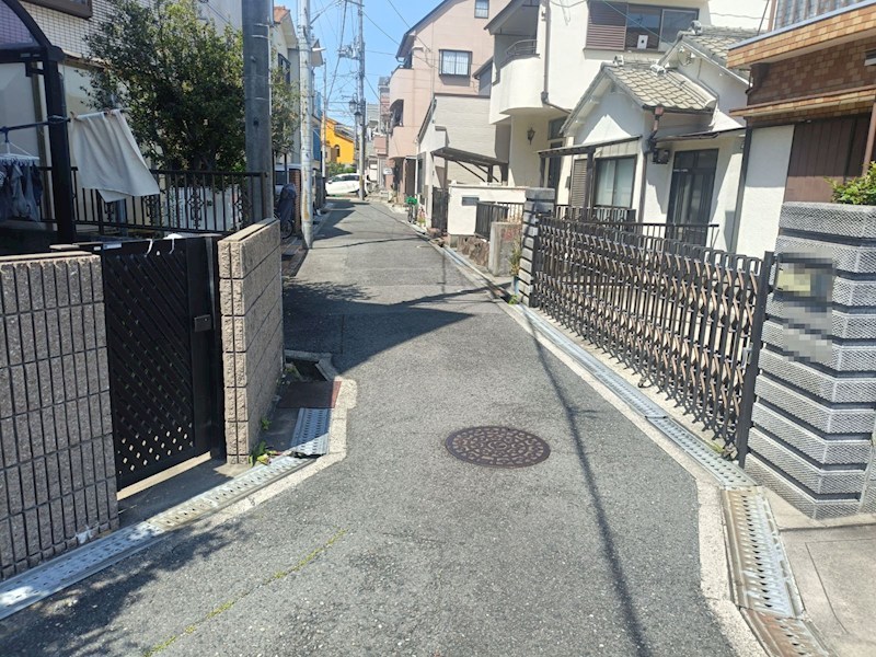 摂津市千里丘2丁目　売土地  現地写真（前面道路含む現地写真）