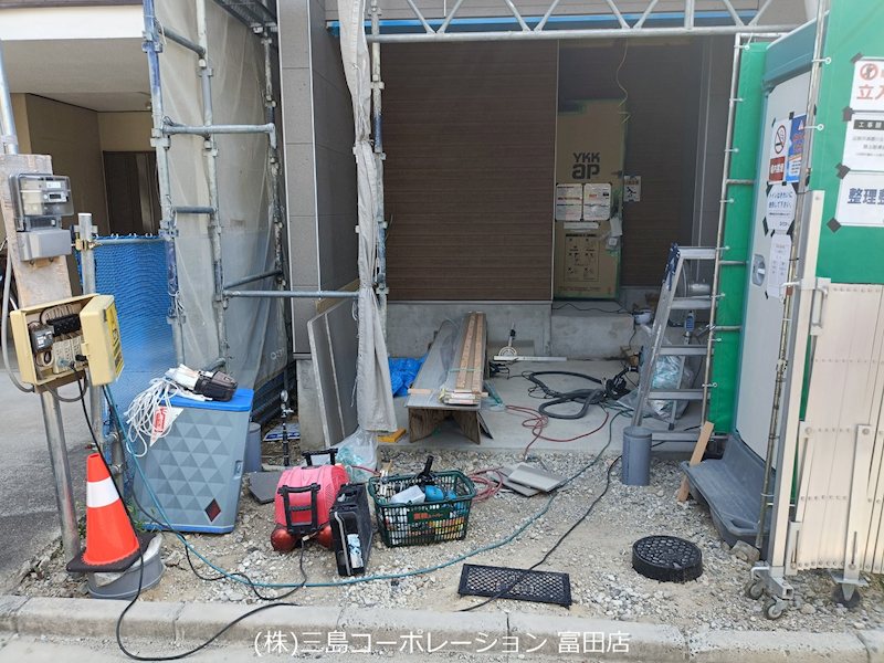 高槻市桜ケ丘北町　新築一戸建 駐車場
