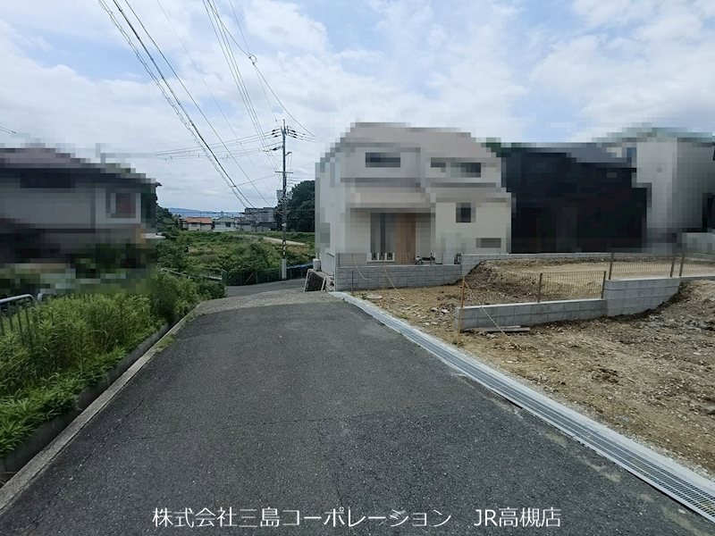 高槻市奥天神町1丁目　新築一戸建2号棟 現地写真（前面道路含む現地写真）