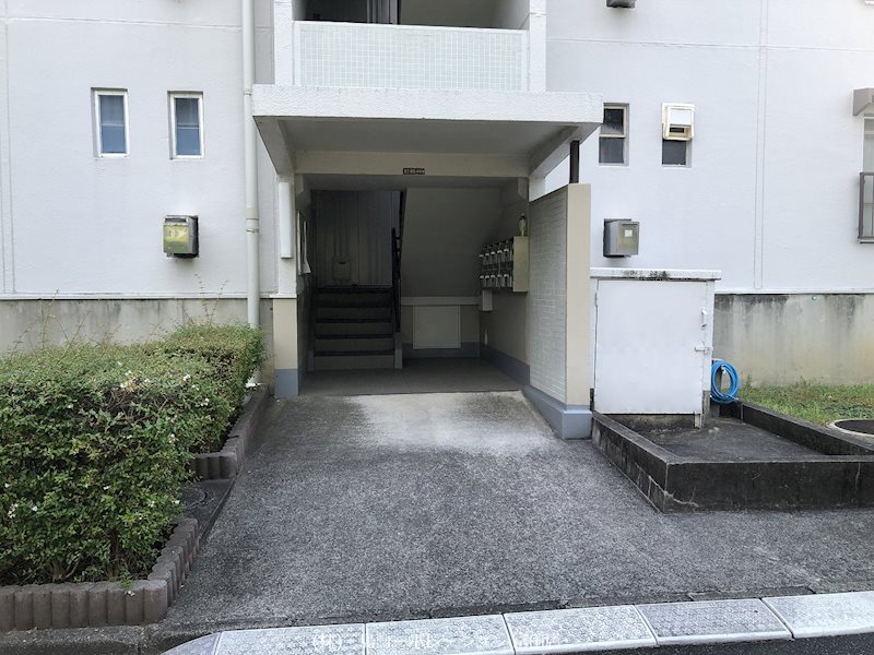富田第二住宅65号棟  エントランス