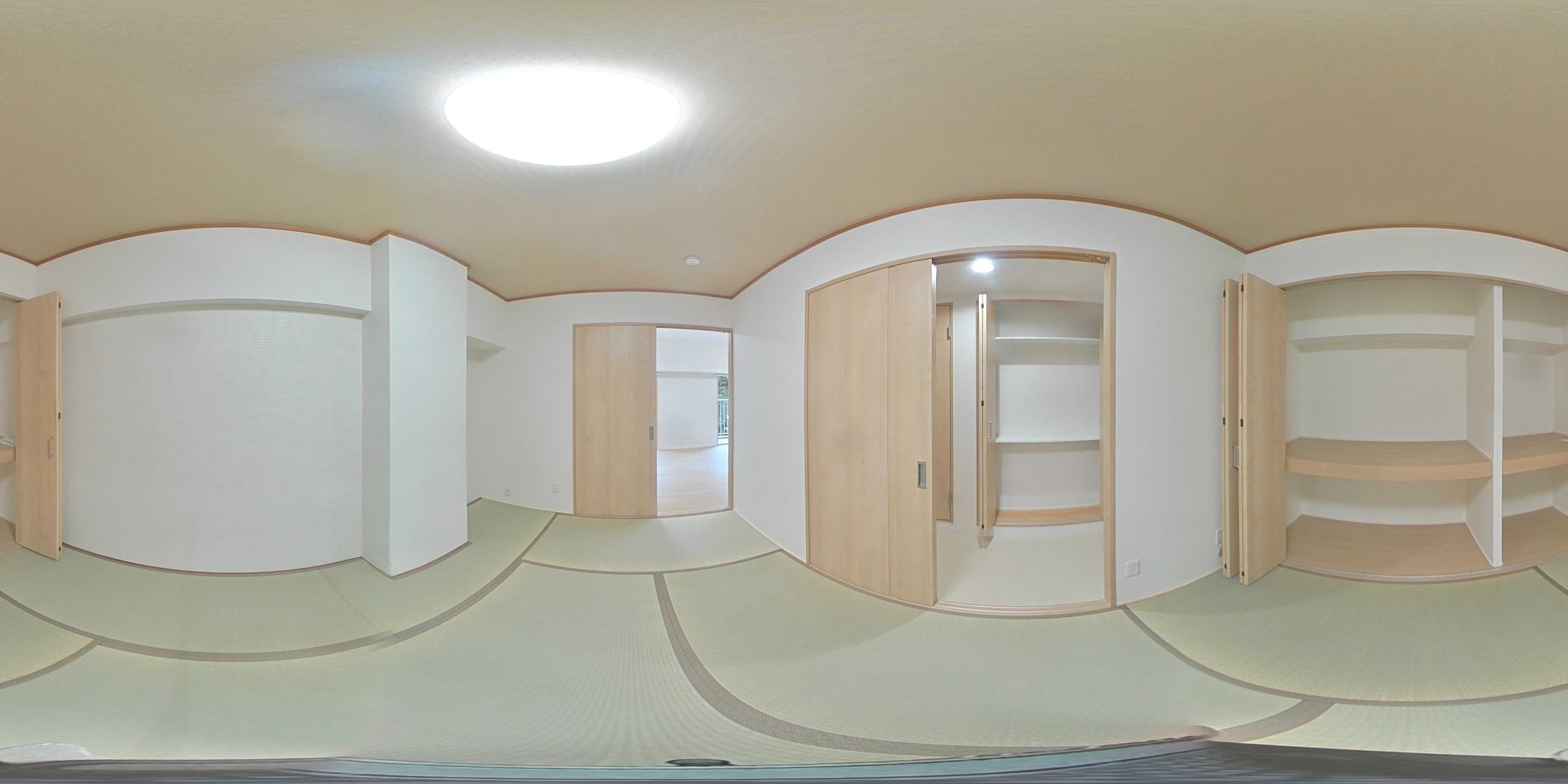 リビング隣接の和室6帖、畳新調、建具新調